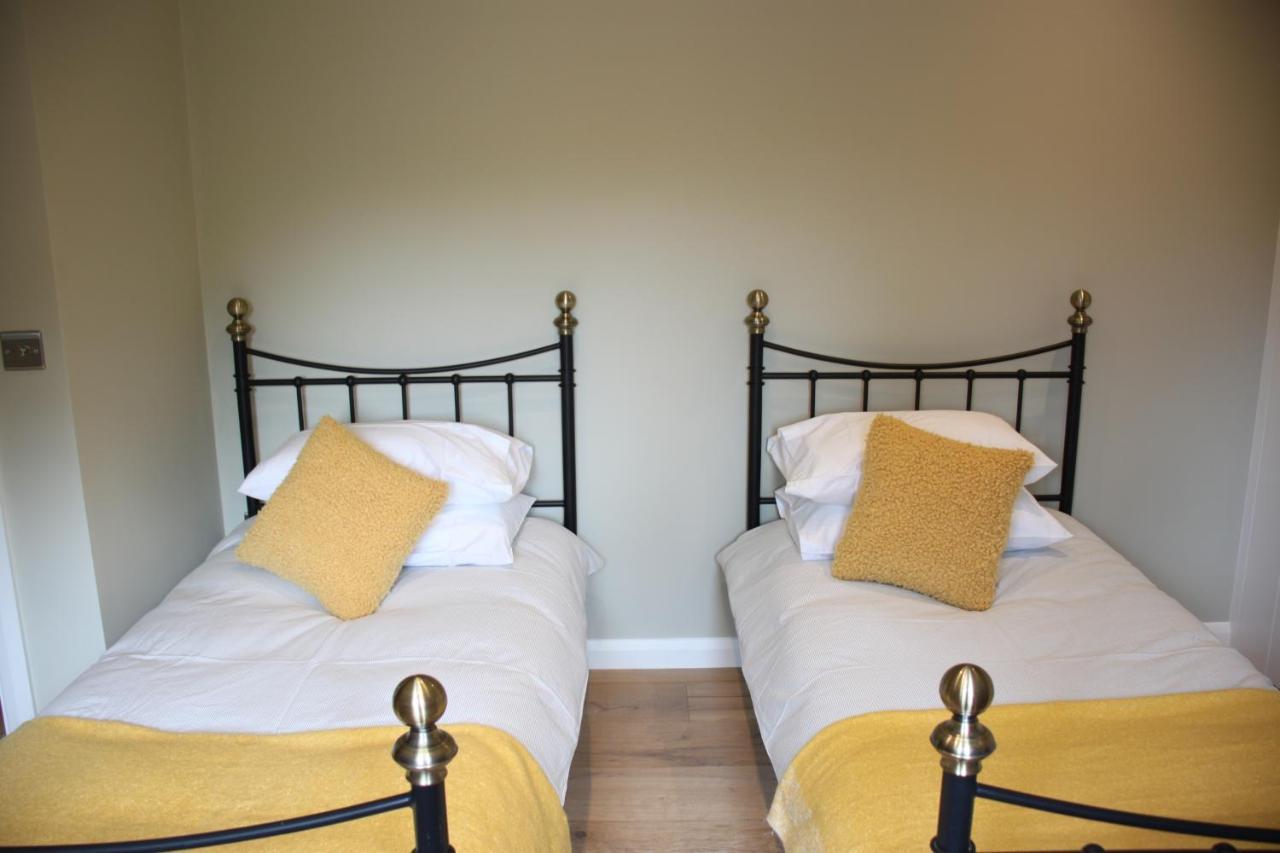 Wonderfully Spacious Luxury Holiday Cottage บิลลิงส์เฮิร์ส ภายนอก รูปภาพ
